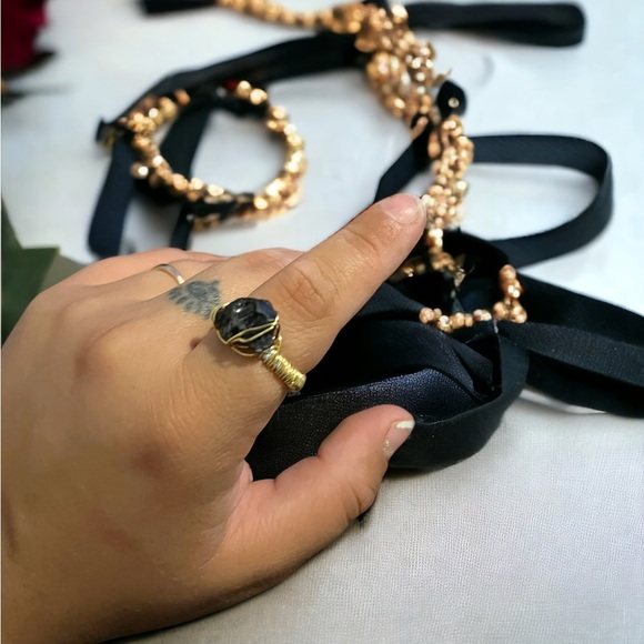 ✨RARE SEAGLASS RING✨ CUSTOM MADE FROM STAINLESS STEEL AND RECYCLED MATERIALS ✨ - Picture 5 of 5